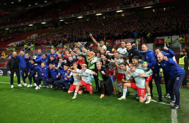 Twente là một trong những CLB gây nhiều tiếng vang nhất sau lượt trận đầu tiên vòng phân hạng Europe League 2024/25 khi cầm hòa thành công Manchester United ngay trên sân Old Trafford.